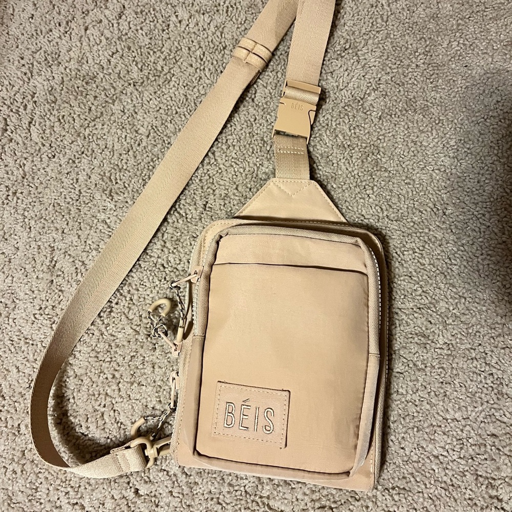 Beis Sling Bag